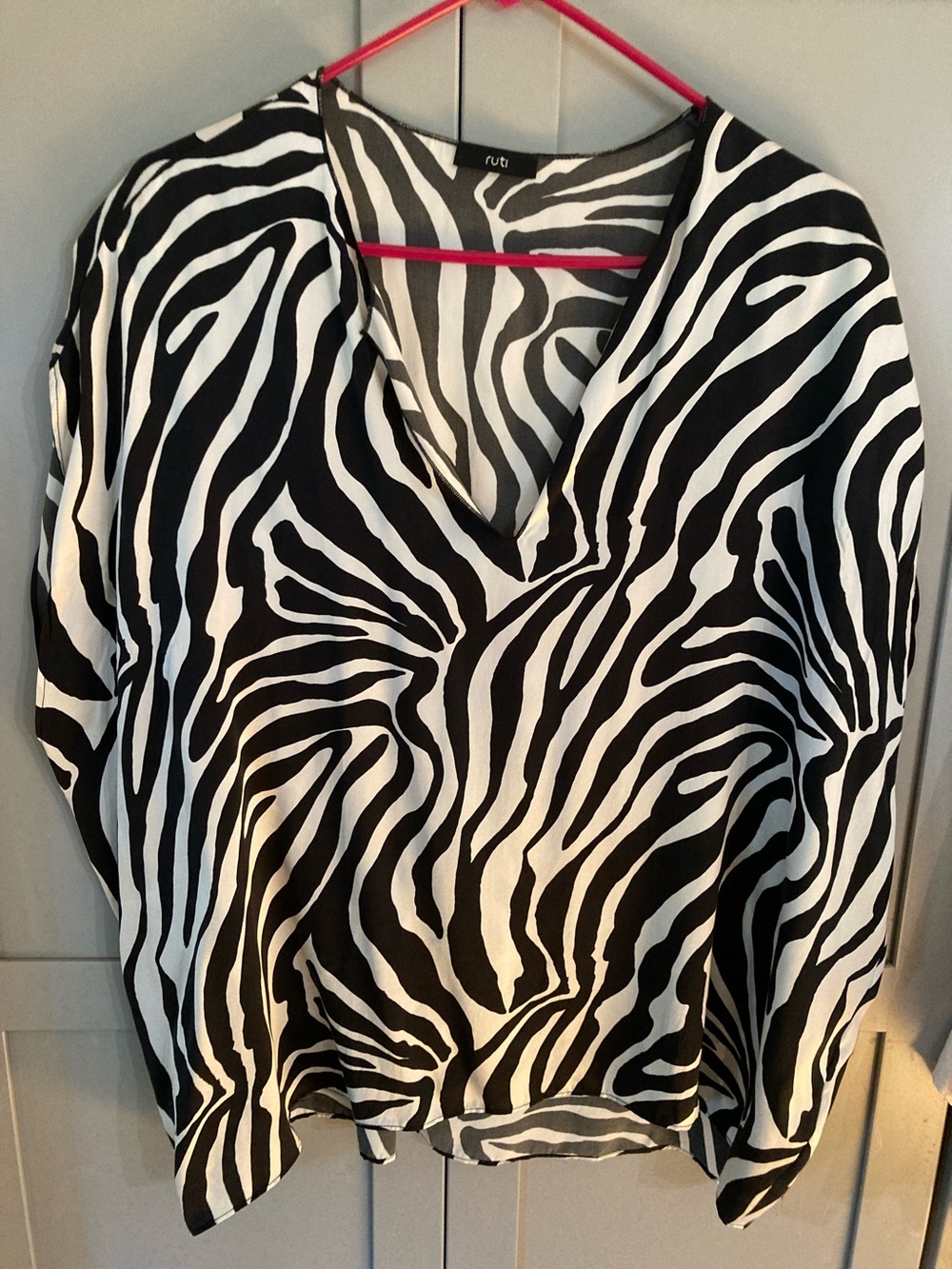 Ruti Black & White Zebra Print V-Neck Oversized Blouse